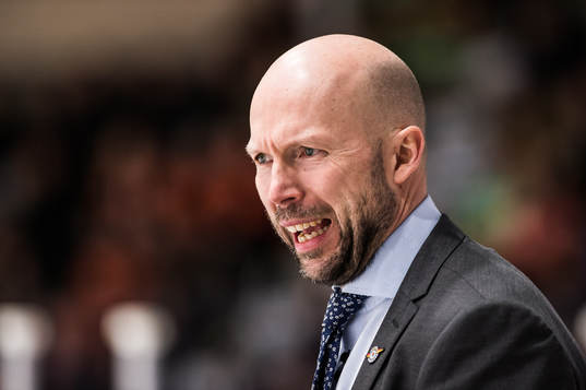 Luleås assisterande tränare Anders Burström deppar
