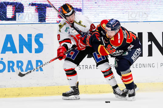 Örebros Libor Hudacek och Djurgårdens Mikael Ahlén