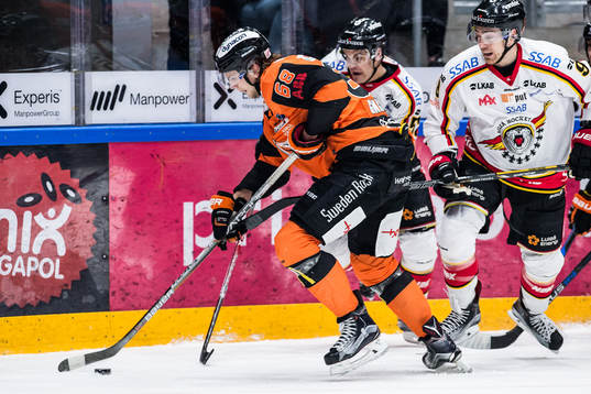 Karlskronas Daniel Gunnarsson och Luleås Johan Forsberg