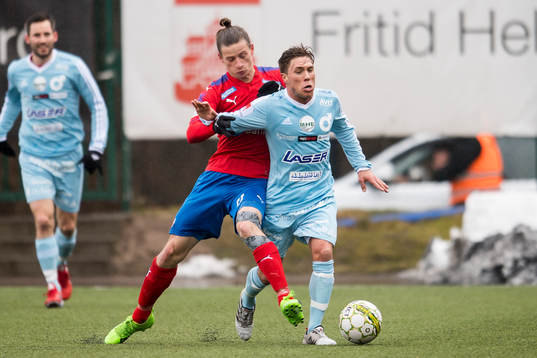 Helsingborgs Jesper Lange och Degerfors Nikola Ladan