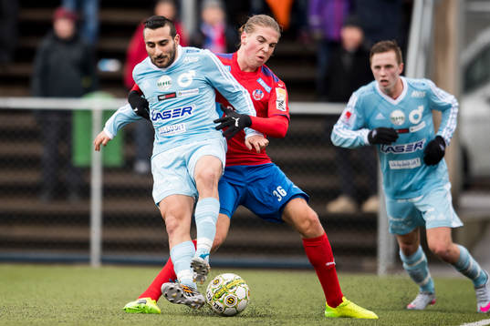 Helsingborgs Charlie Weberg och Degerfors Sargon Abraham