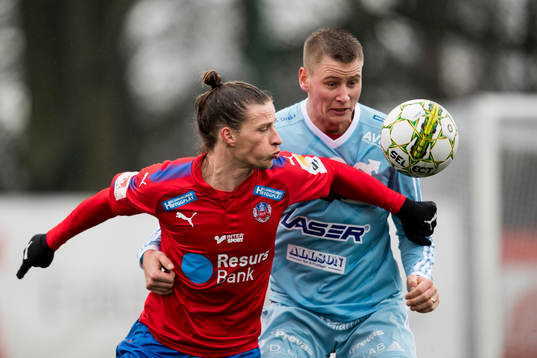 Degerfors Jonas Olsson  och Helsingborgs Jesper Lange