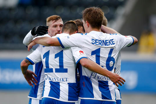 IFK Göteborgs spelare  jublar