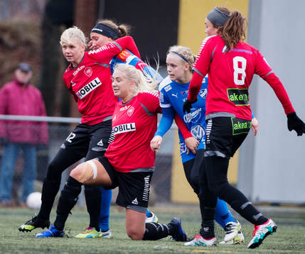 s Nellie Lilja, Johanna Ejdelind och Anna Welin och Kalmars