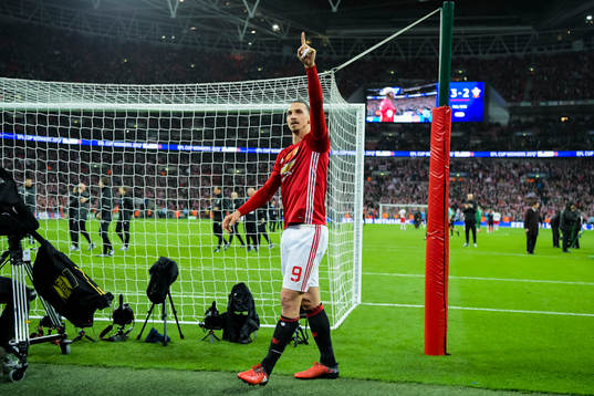 Manchester Uniteds Zlatan Ibrahimovic jublar