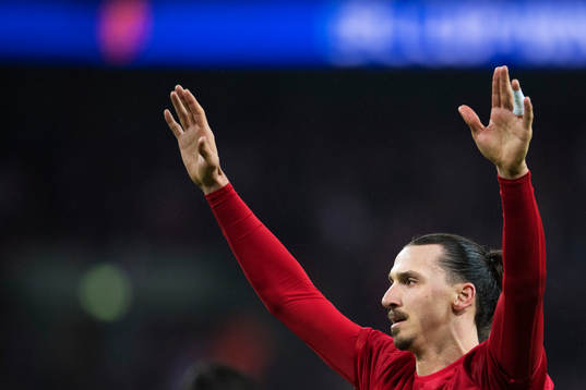 Manchester Uniteds Zlatan Ibrahimovic jublar