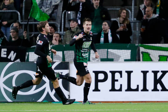 Varbergs spelare jublar