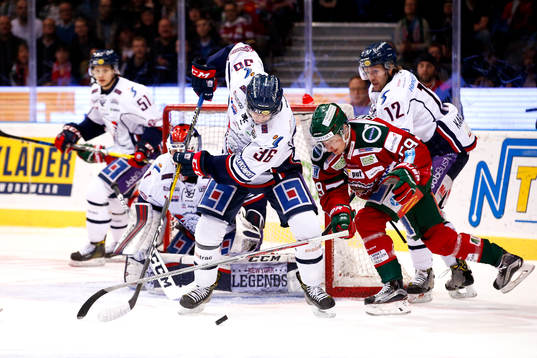 Linköpings Niklas Fogström och Frölundas Simon