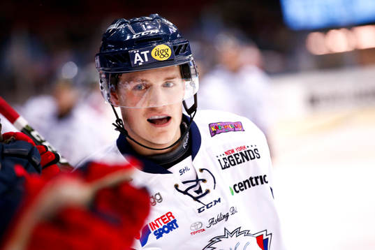 Linköpings Henrik Törnqvist jublar