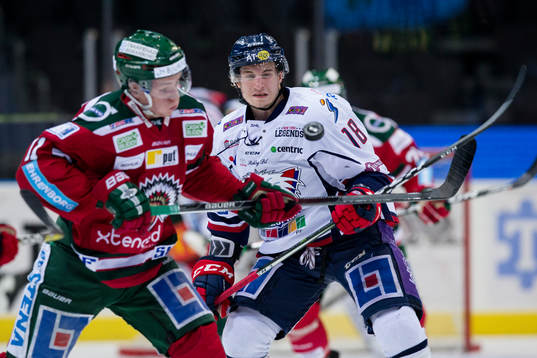 Frölundas Victor Olofsson och Linköpings Jacob Lilja i