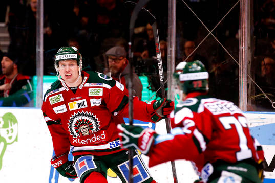 Frölundas John Nyberg jublar