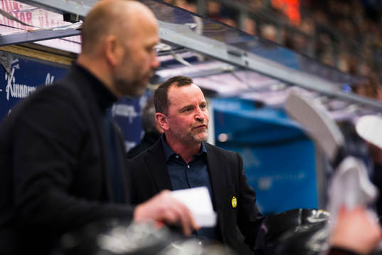 Brynäs assisterande tränare Tommy Sjödin och tränare