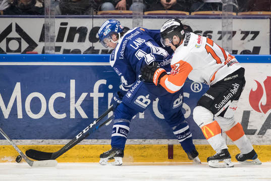 Leksands Oskar Lang och Karlskronas Joel Kellman i