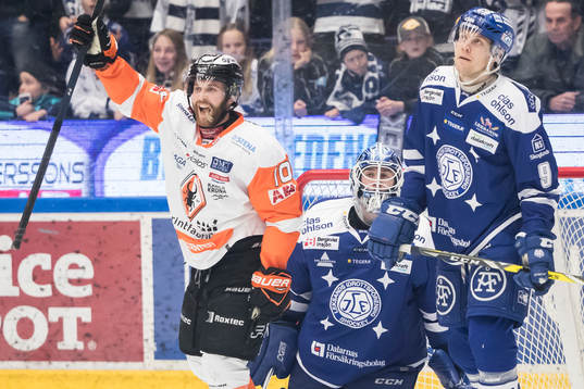 Karlskronas Mattias Guter jublar