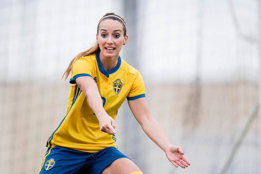 Sveriges Kosovare Asllani