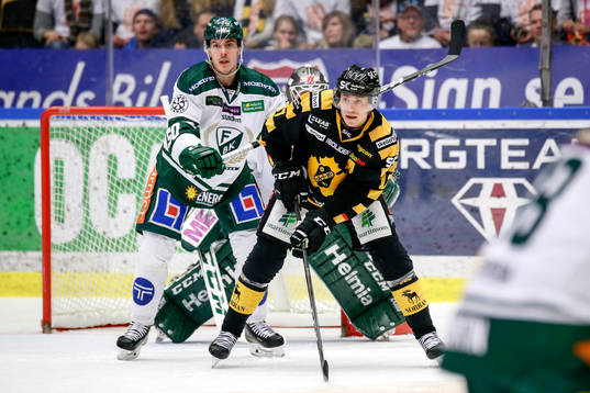 Färjestads Sebastian Erixon och Skellefteås Pär Lindholm