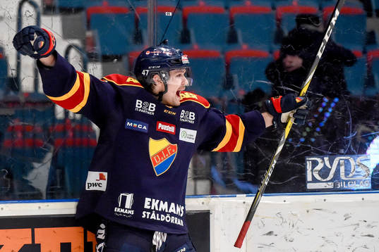 Djurgårdens Linus Johansson jublar