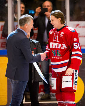 Timrås Jonathan Dahlén vinner guldgallret 2017 från Cmore