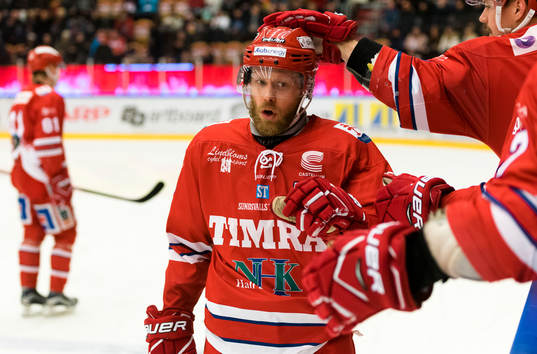 Timrås Sebastian Lauritzen jublar