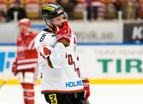 Modos Henrik Björklund deppar