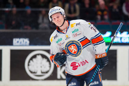 Växjös Olli Palola jublar