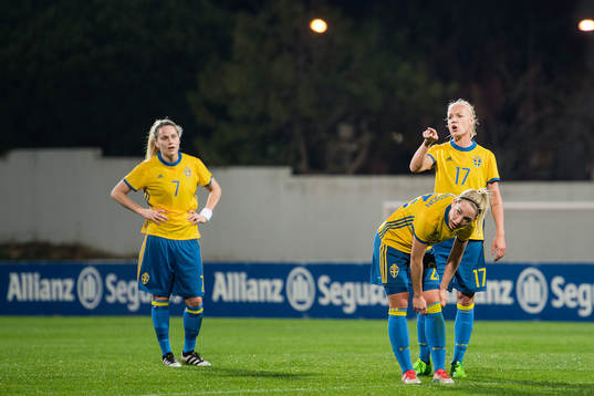 Sveriges Lisa Dahlkvist, Elin Rubensson och Caroline Seger
