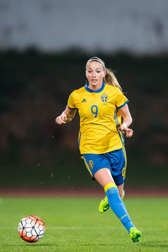 Sveriges Kosovare Asllani