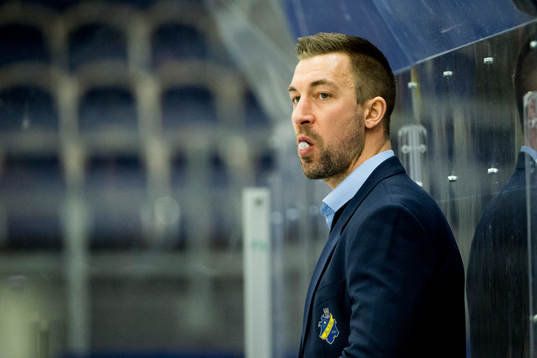 s assisterande tränare David Engblom