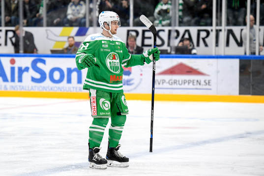 Rögles Cade Fairchild jublar