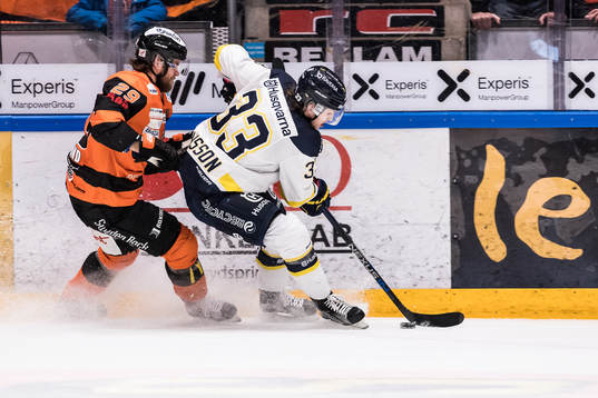 s Niklas Hansson
