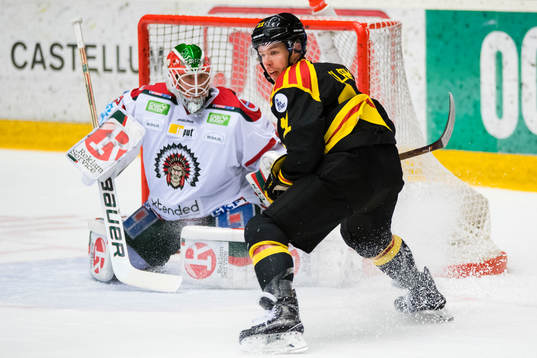 Frölundas målvakt Dan Bakala och Brynäs Kevin Clark