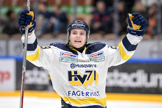 s Lias Andersson jublar