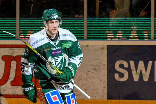 Färjestads Per Åslund jublar