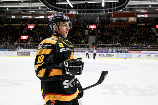 Skellefteås Joakim Lindström jublar