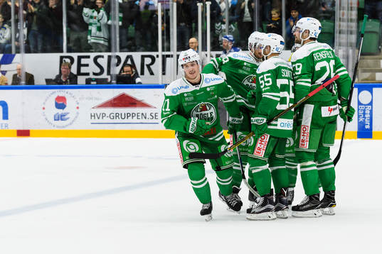 Rögles spelare jublar