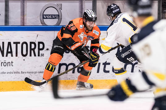 s Simon Önerud