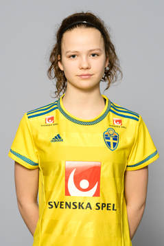 Julia Walentowicz i F16/01-landslaget