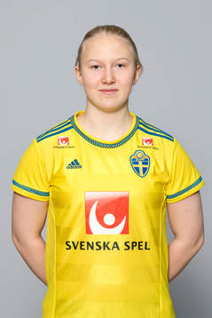 Evelina Klasson i F16/01-landslaget