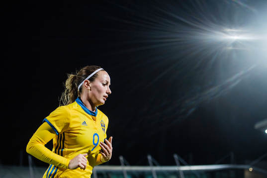 Sveriges Kosovare Asllani