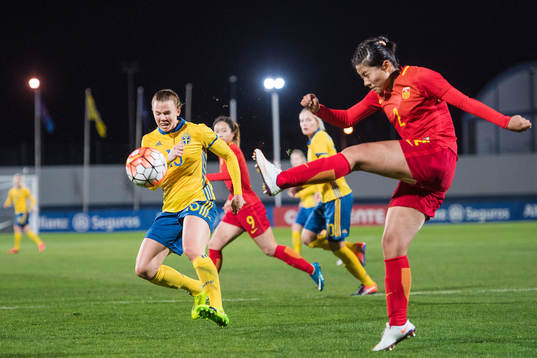 Sveriges Jessica Samuelsson och Kinas Liu Shanshan