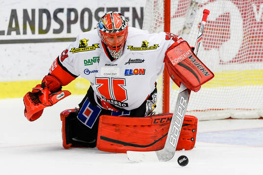 Örebros målvakt Julius Hudacek