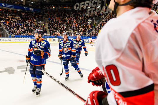 Växjös Eric Martinsson jublar