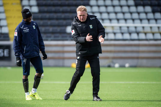 Lawson Sabah och tränare Jörgen Lennartsson