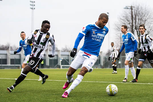 Landskronas Edafe Egbedi jagar Trelleborgs Salif Camara