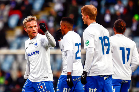 Norrköpings Nicklas Bärkroth jublar