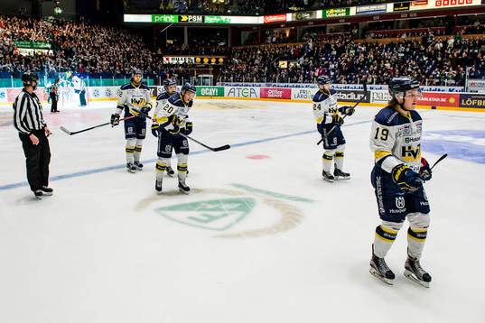 s Lawrence Pilut, Erik Christensen och Erik Andersson deppar