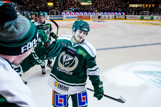 Färjestads Gustaf Thorell jublar