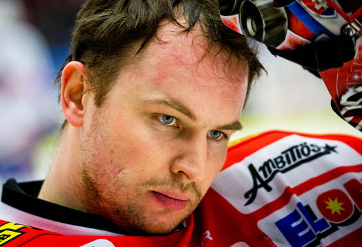 Örebros målvakt Julius Hudacek deppar