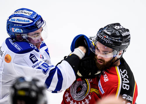 Leksands Tobias Forsberg i bråk med Luleås Jacob Lagacé