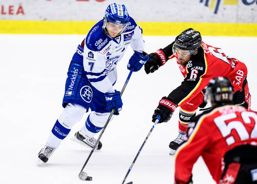 Leksands Johan Olofsson med pucken
